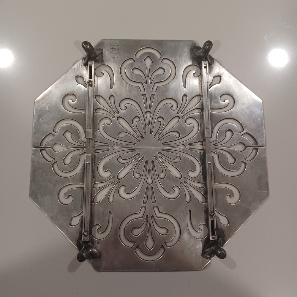 Sheffield Silverplate Trivet Ornate Floral Design Expandable Vintage - Picture 5 of 5